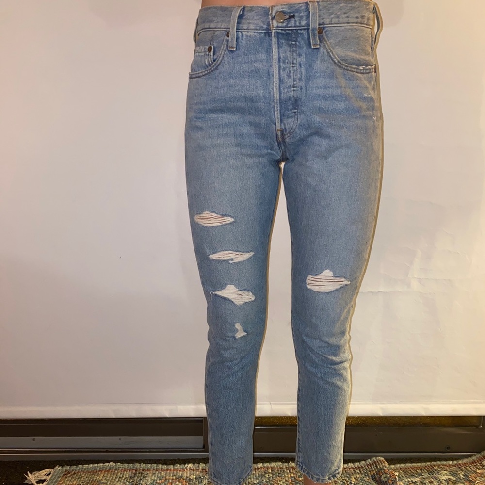 Levi Ripped Jeans - Picture 2 of 3